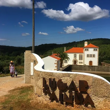Lugar Do Ainda Farm stay *